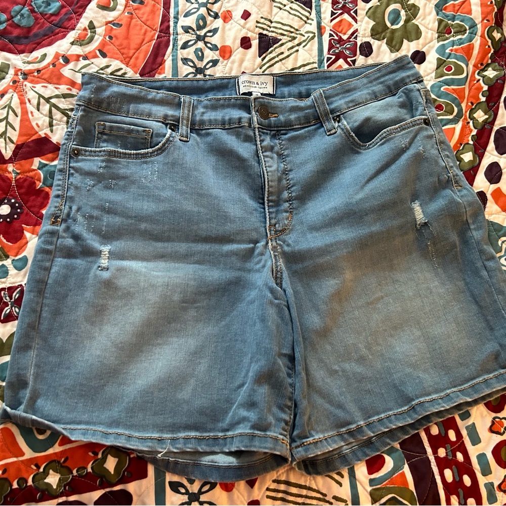 Crown & Ivy Jean shorts